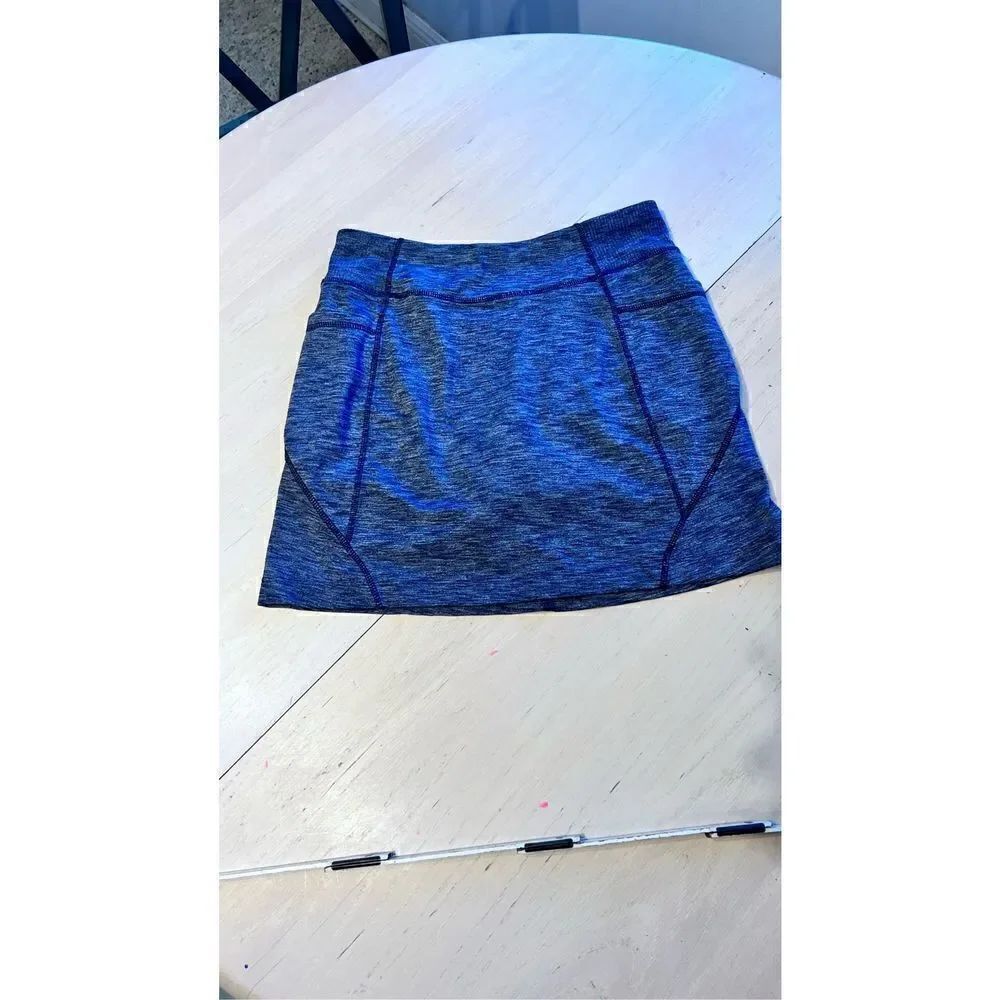 ATHLETA EXCURSION HYBRID SIDE POCKET GRAY SKORTS WOMENS SZ XS